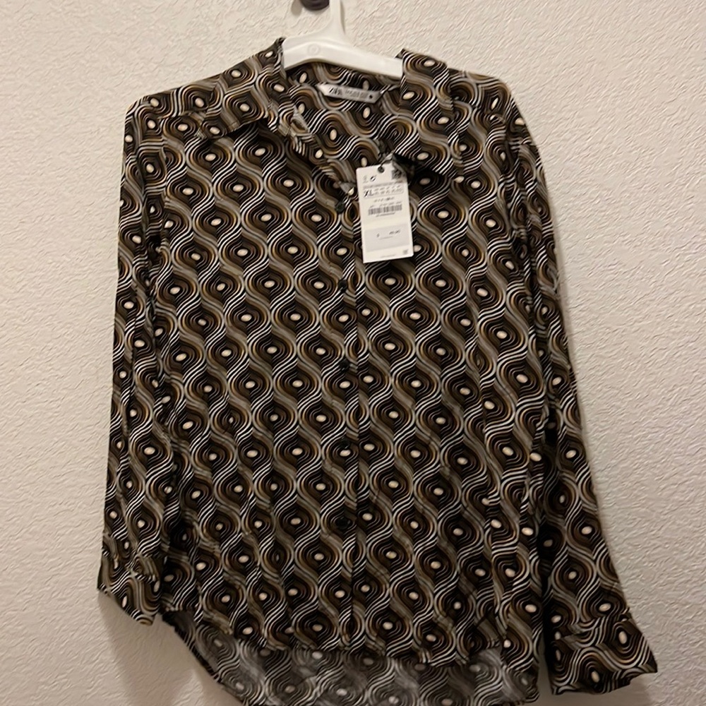 Vintage vibe new with tags Zara shirt xl fits like large